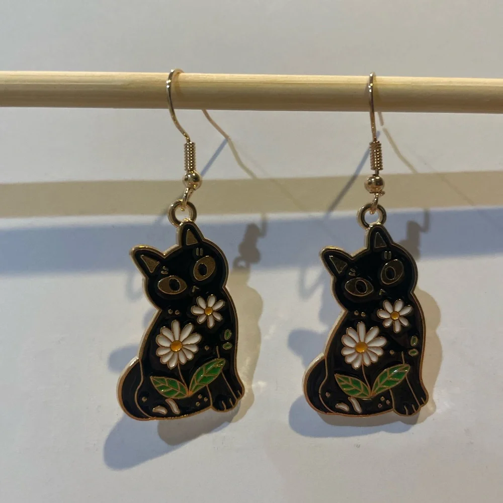 Black cat earrings - Picture 4 of 5